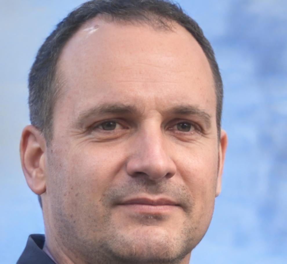 Lennart Brückner, Gründer und Finanzanalyst bei tezarolivoa